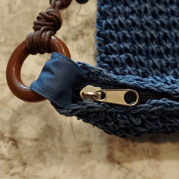 Weave Purse - Picture 6 of 8